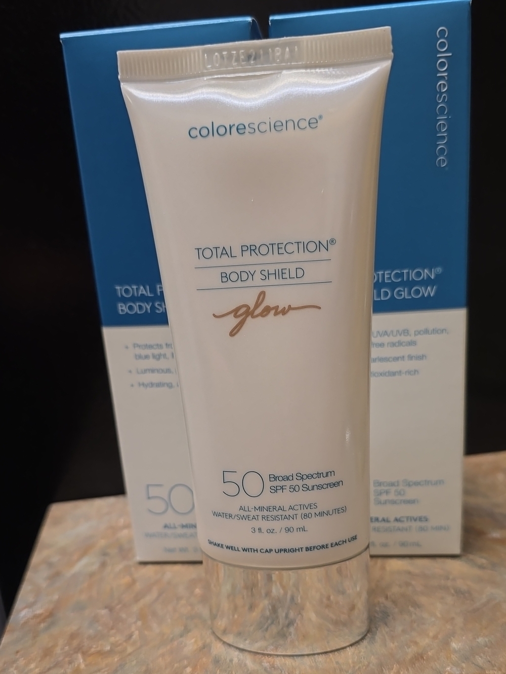 Total Protection Body Shield Glow SPF 50 - White